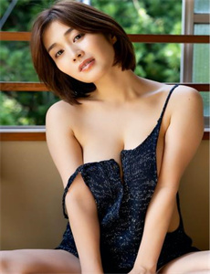 美女艳照-芝麻女该